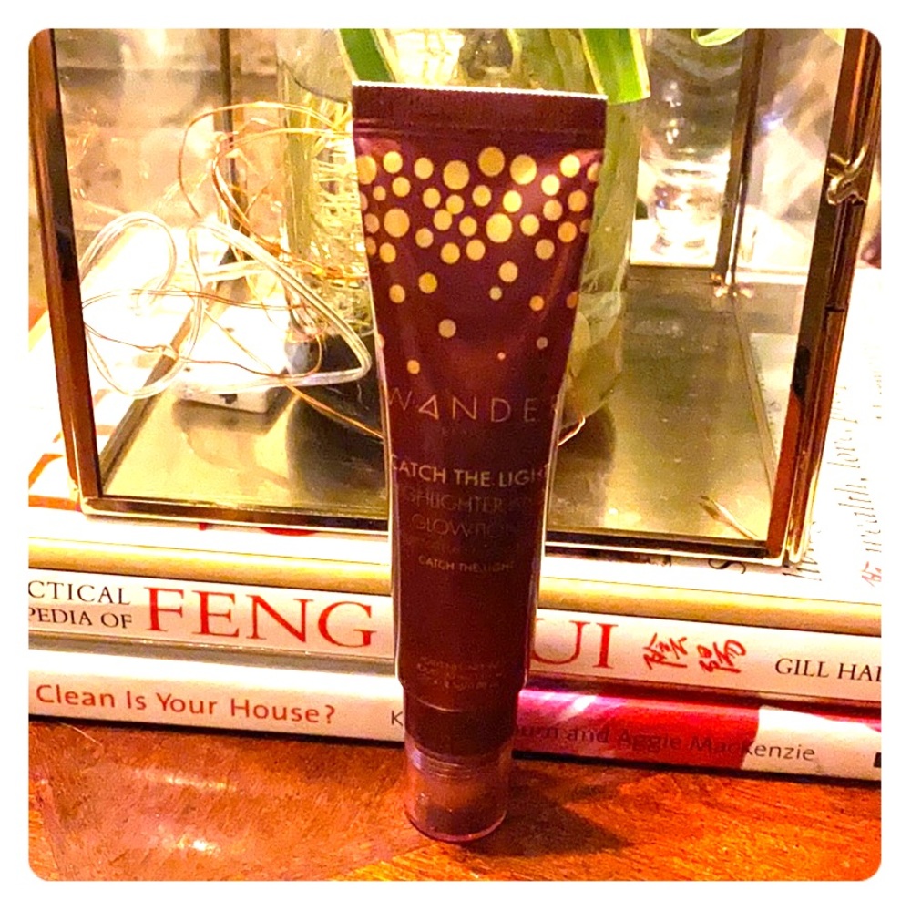 Wander Beauty Highlighter